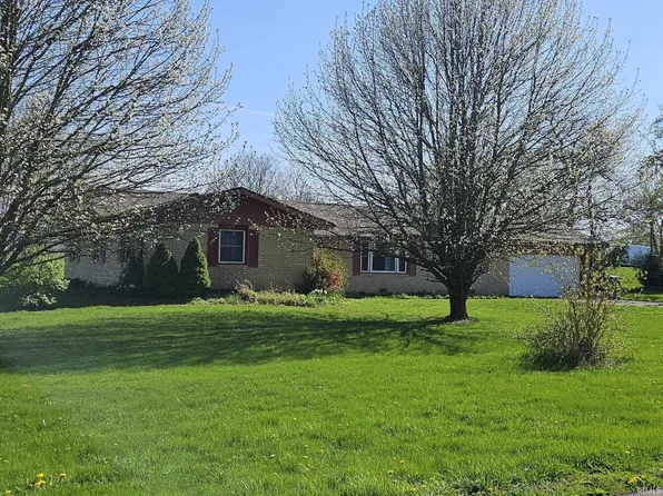 809 W Main St, Van Buren, IN 46991