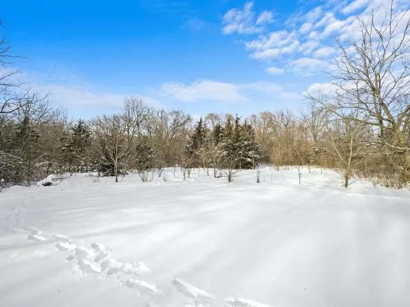 233 Parker Ave, Montgomery, IL 60505