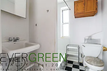 Rented by Evergreen Apartments BK