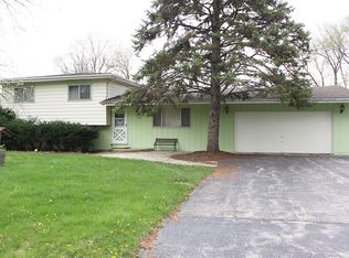 23W675 Ardmore Ave, Roselle, IL