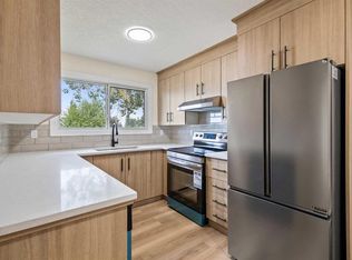 700 W Allen St SE #802, Airdrie, AB T4B 1E7