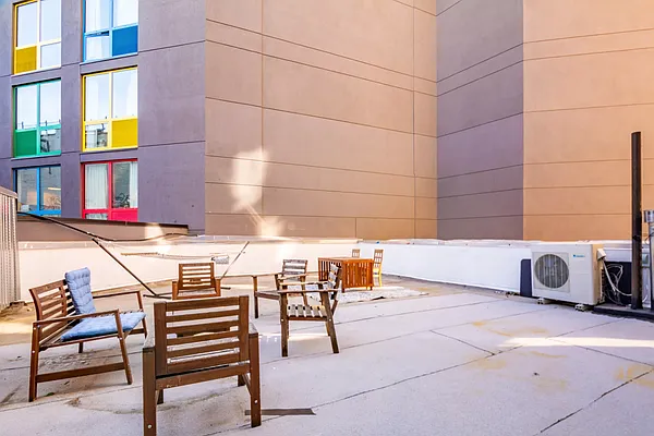 Rented by Five Stone NYC LLC | media 10