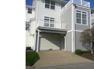 273 W Marina Pkwy, Lorain, OH 44052