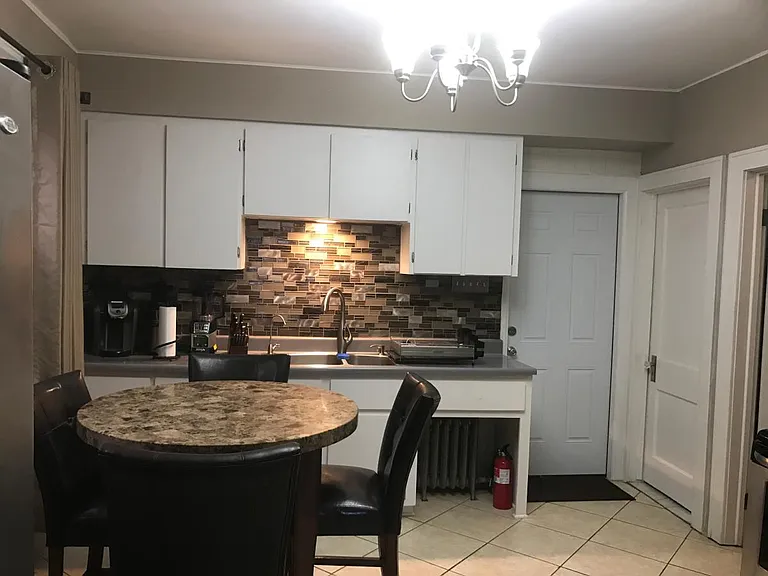 2428 Casmere St #1 — Photo 7