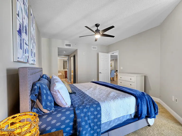 231 Riverside Dr #9061 — Photo 16