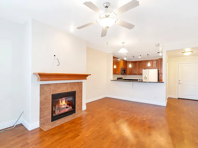 9079 E Panorama Cir #308 — Photo 6