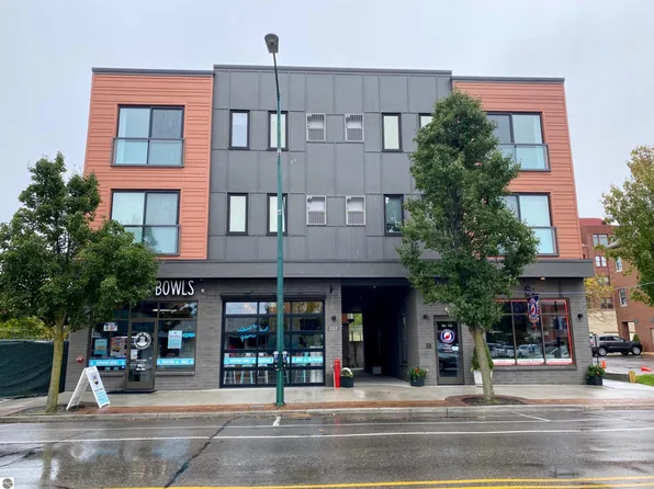 222 E State St #3, Traverse City, MI 49684