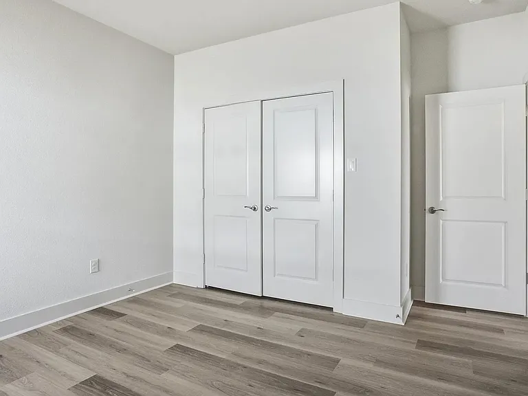 309 Railroad Ave — Photo 17