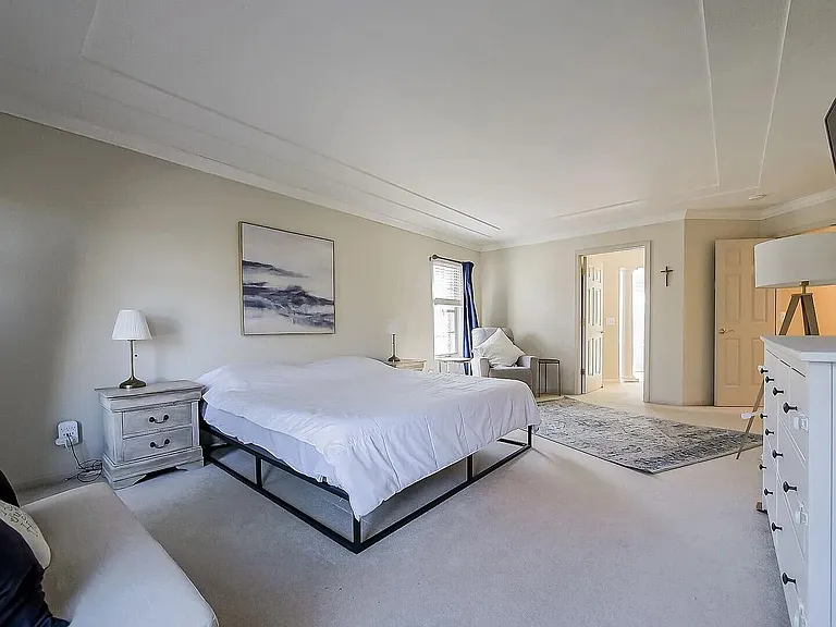 22646 Autumn Park Blvd — Photo 36