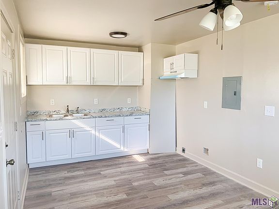 5th image of 2216 Amelia St