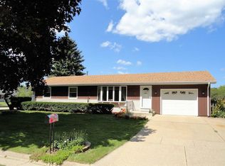8 E Basswood Ln, Milton, WI 53563