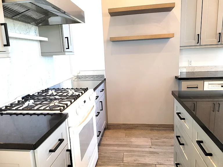 1123 Guerrero St #1123B — Photo 3
