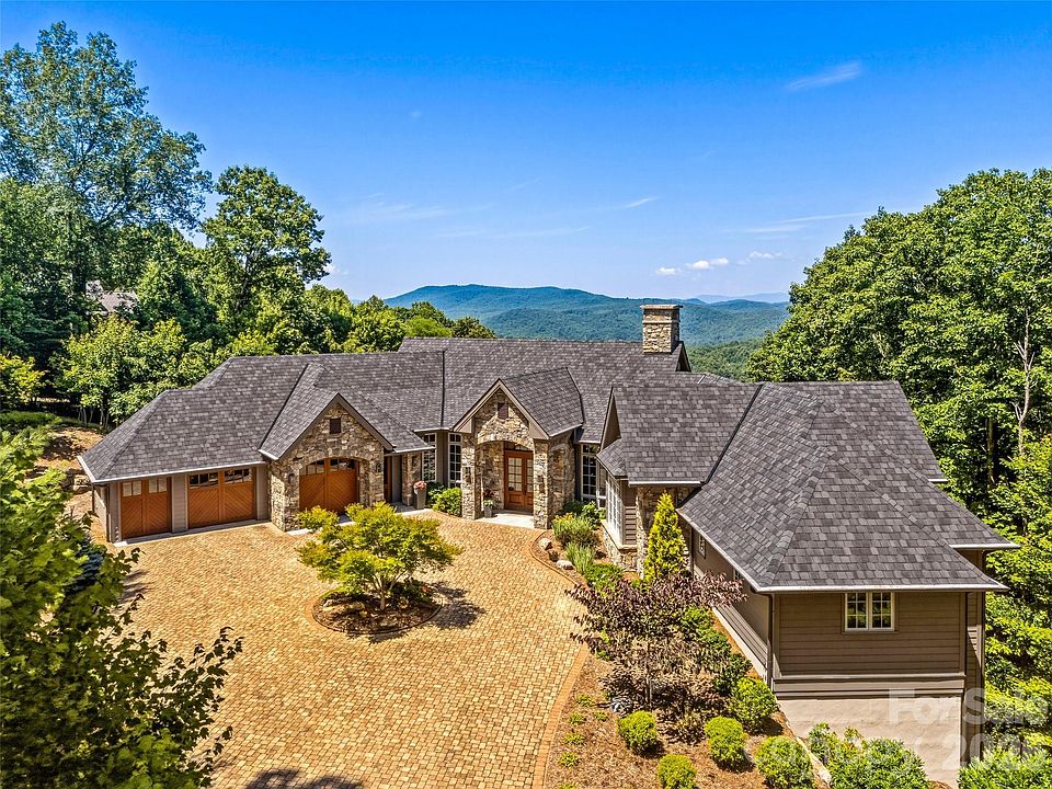 1st image of 504 Hagen Dr