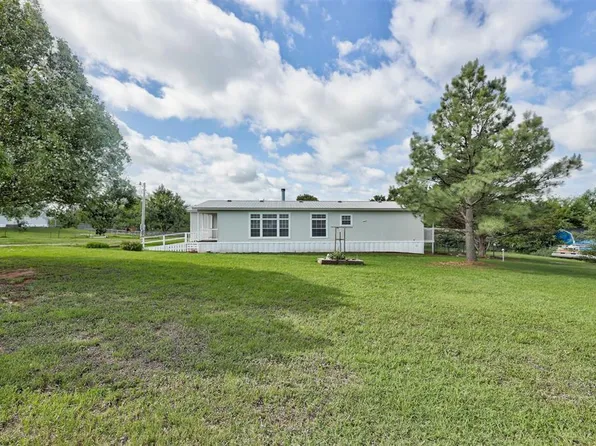 9303 E 2nd St, Stillwater, OK 74075