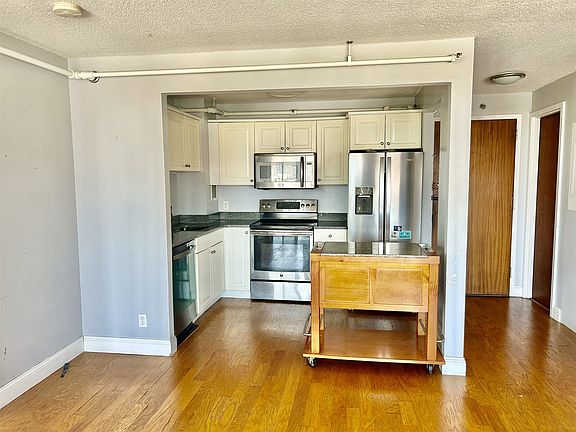 2nd image of 872 Massachusetts Ave APT 510