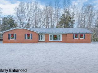 90 Campbellwood Rd, Boones Mill, VA 24065