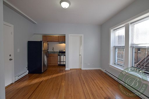 4th image of 1456 W Fargo Ave APT 202