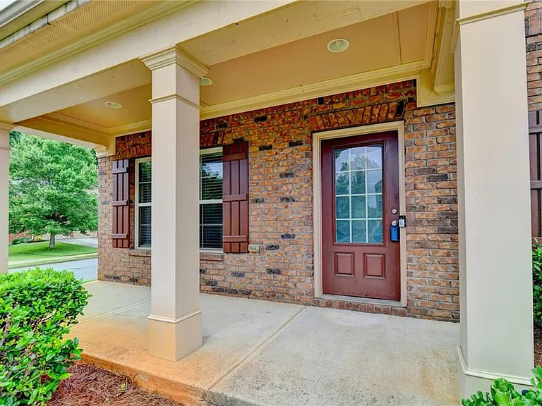 4228 Woods Creek Ln — Photo 5