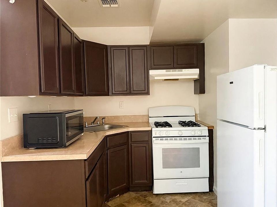 1st image of 65 Riverside Ln #2