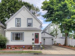 32 President St, Lynn, MA 01902