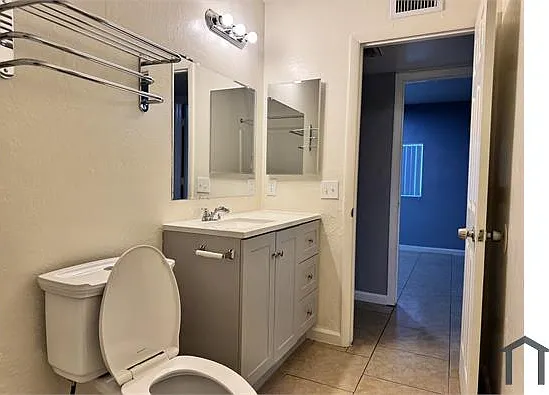 115 W Hill Dr #11 — Photo 10