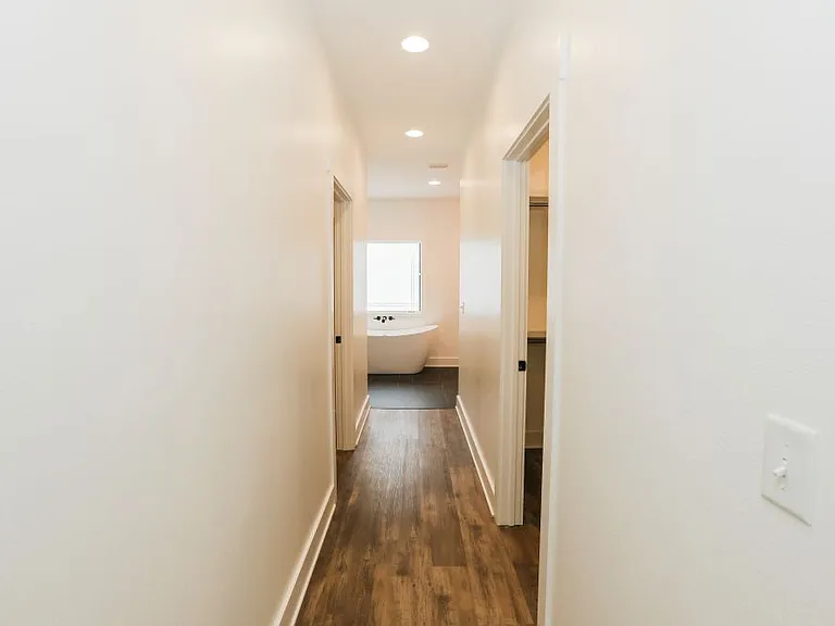 204 Blackberry Ln — Photo 38