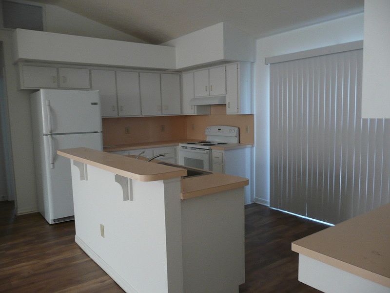 2nd image of 2804 Ocean Dr
