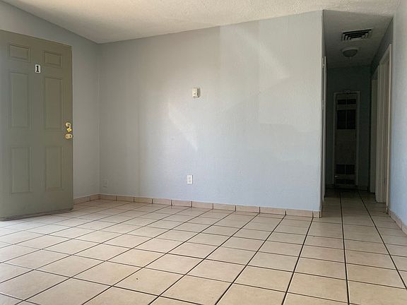 3rd image of 328 Rhode Island St NE APT 5