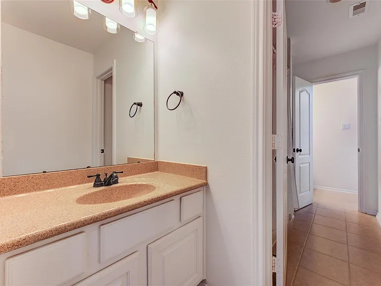1335 Altavilla Ln — Photo 33