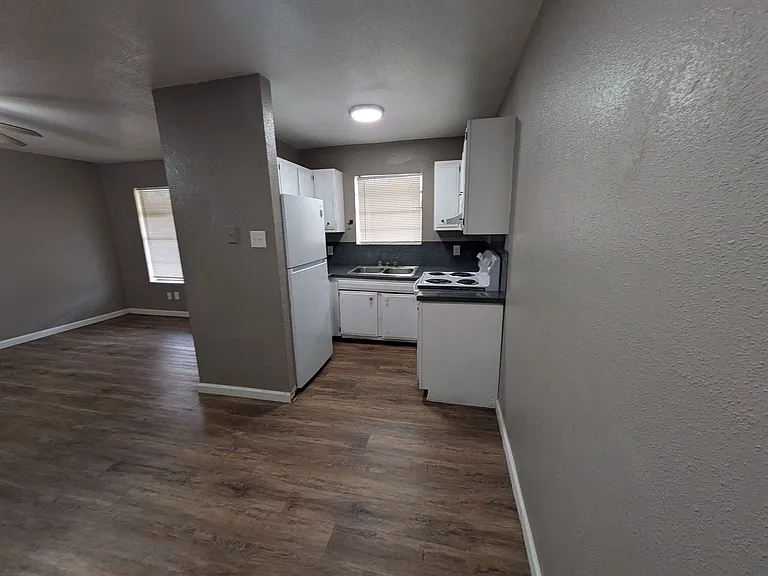Sullivan Apartment Homes — Photo 5