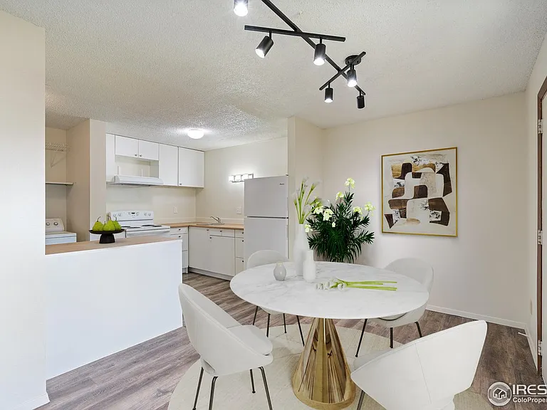 925 Columbia Rd #122 — Photo 4