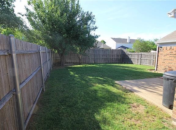5th image of 1325 Saddleback Ln