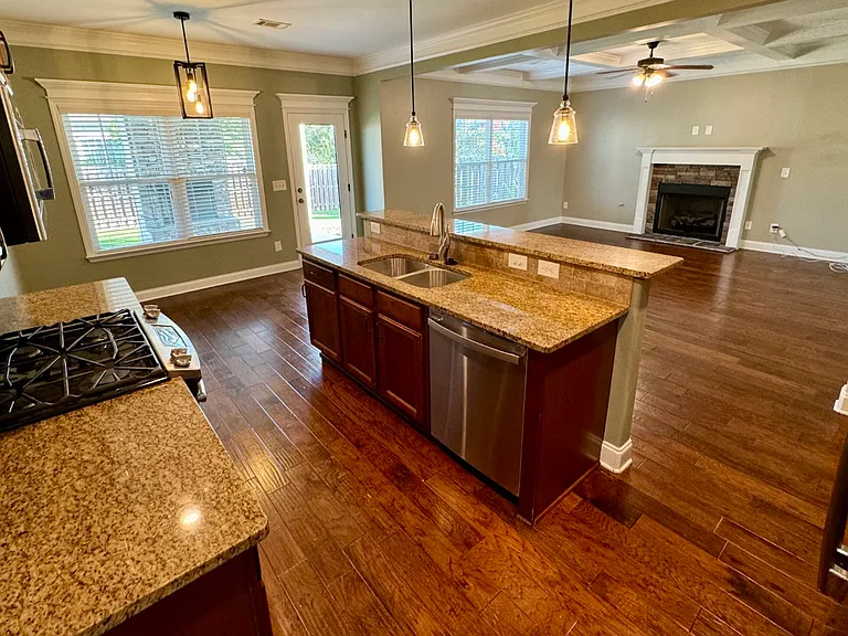 5464 Everlook Cir — Photo 2