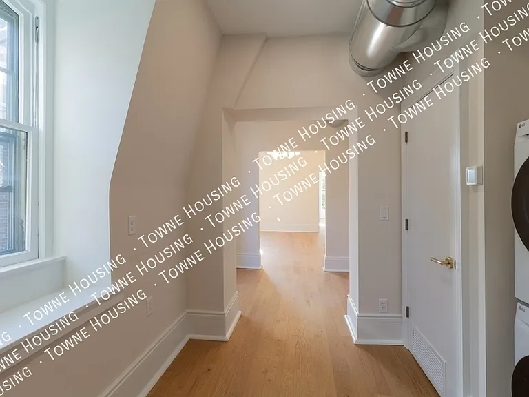 17 N Pearl St #3 — Photo 16
