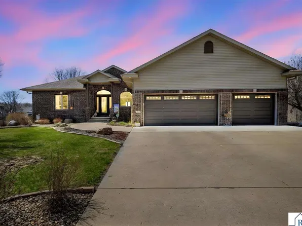 116 Sunburst Cir, Mankato, MN 56001