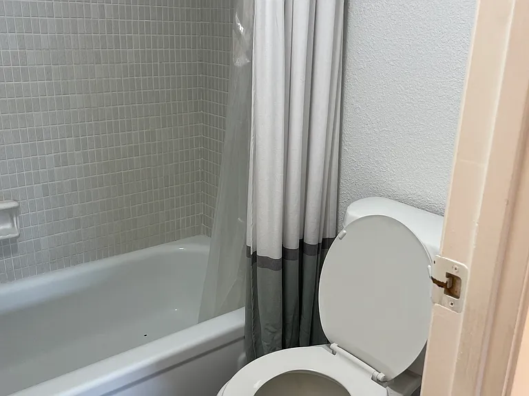 6361 N Falls Circle Dr #409 — Photo 13