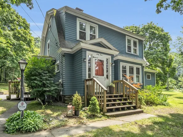 64 Moreland St, Worcester, MA 01609