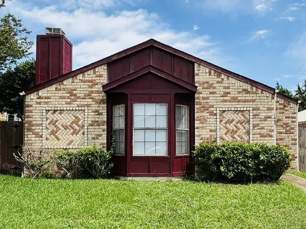1405 High Plains Dr, Mesquite, TX 75149
