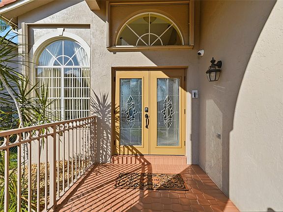 5th image of 18435 NW 10th St