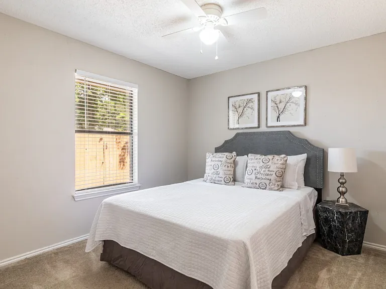 8551 Holly St — Photo 12