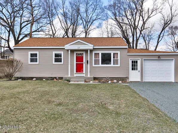 27 Sherwood Drive, Latham, NY 12110