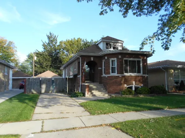 1435 Suffolk Ave, Westchester, IL 60154