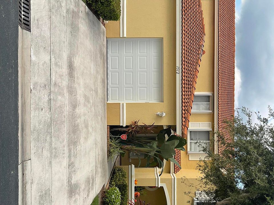 1st image of 1512 Arezzo Cir