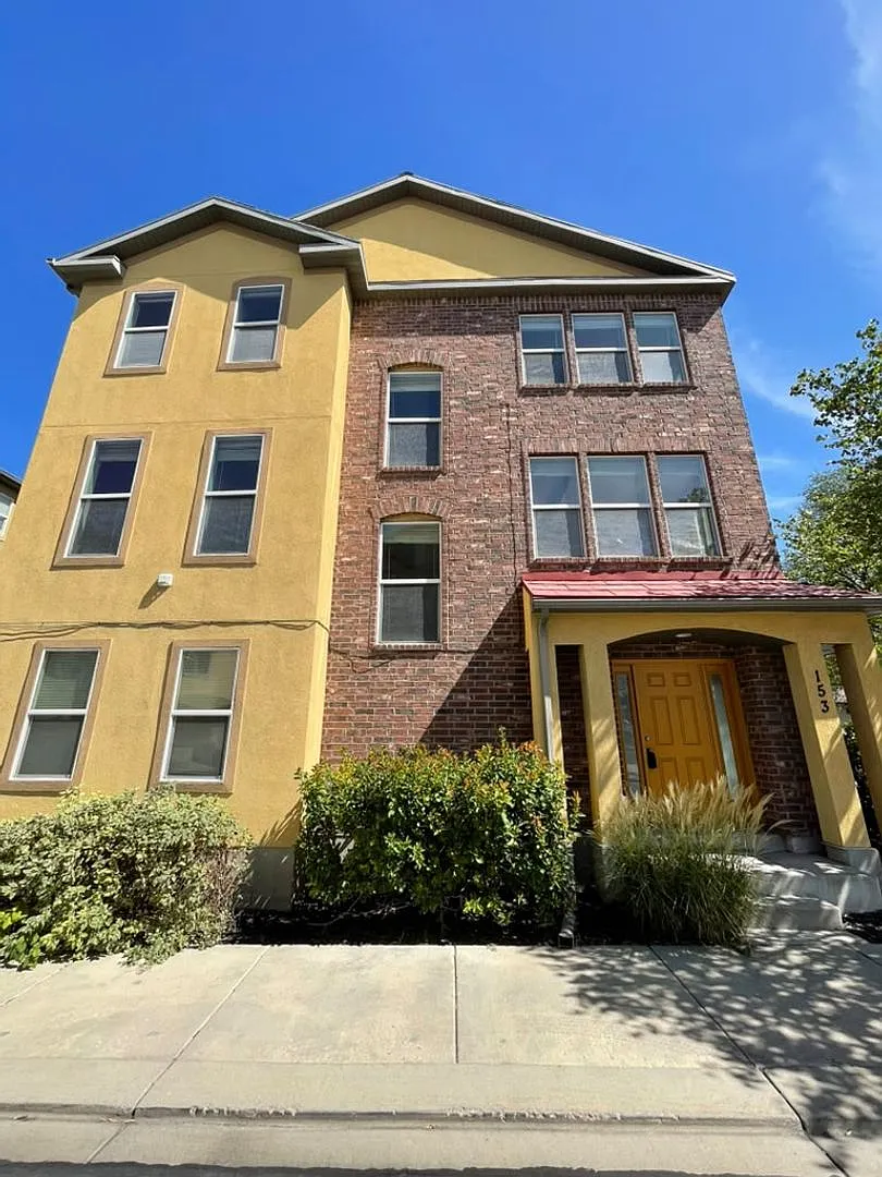 3 Bed / 2.5 Bath Townhome for Rent in South Salt Lake, UT — Photo 1