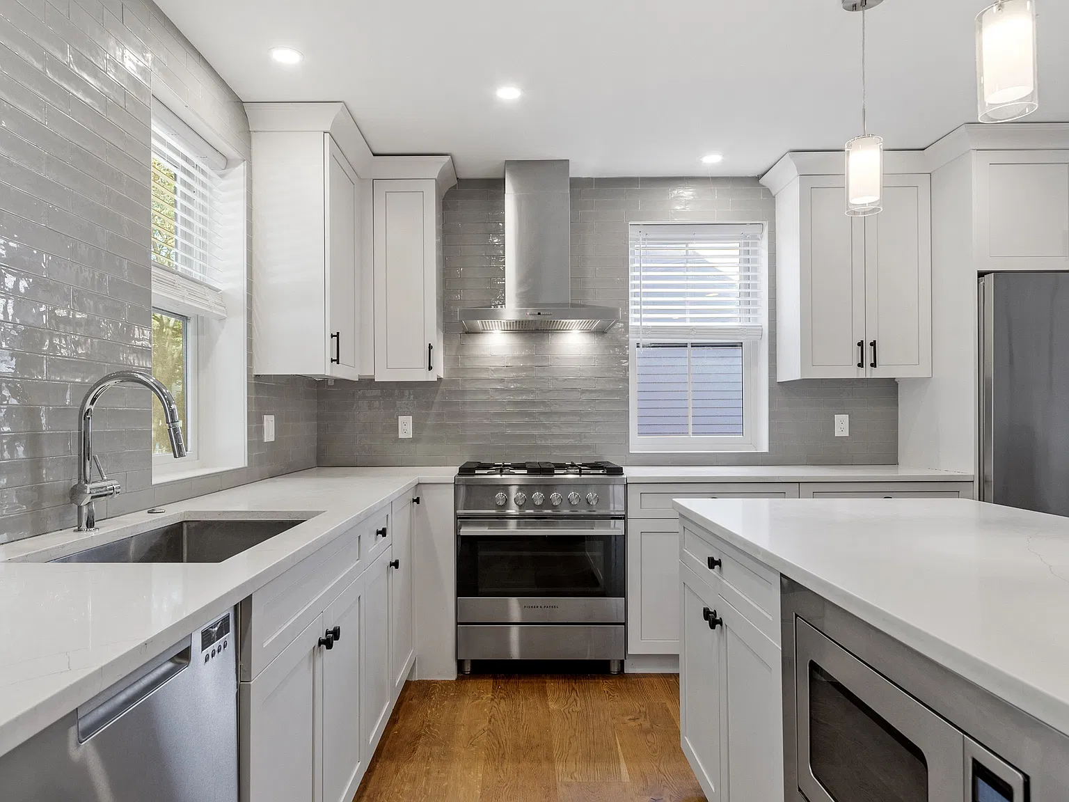 4 bed, 3.5 bath, 2039 sqft, $8,200 — Photo 1
