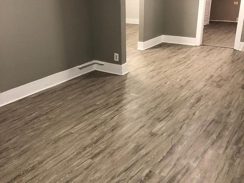 1st image of 1050 N Avenue 49
