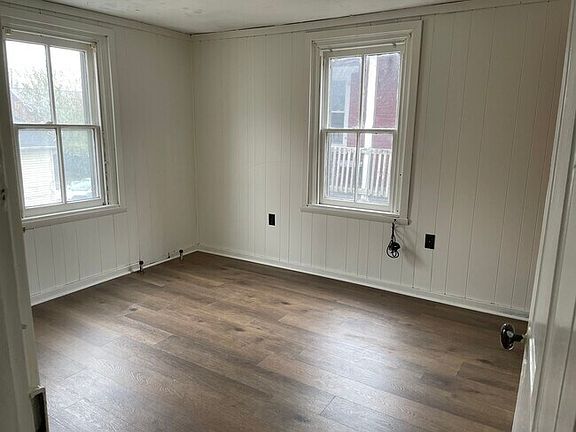 2nd image of 32 S 3rd St APT 2