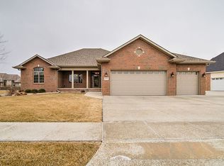 1445 Pepperwood Ct, Fremont, NE 68025