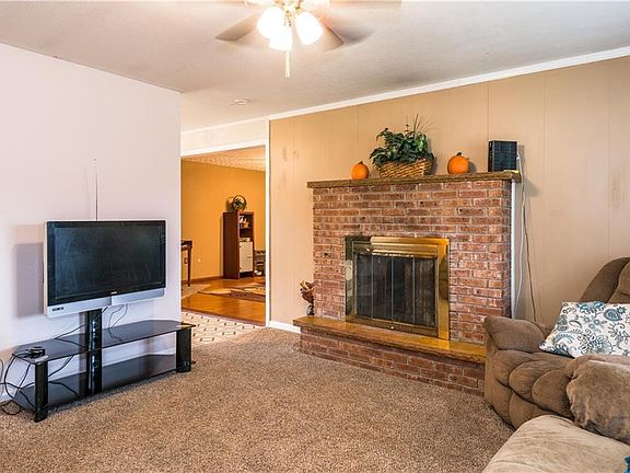 5th image of 967 Weinland Dr