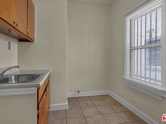5th image of 5346 Monroe St #4